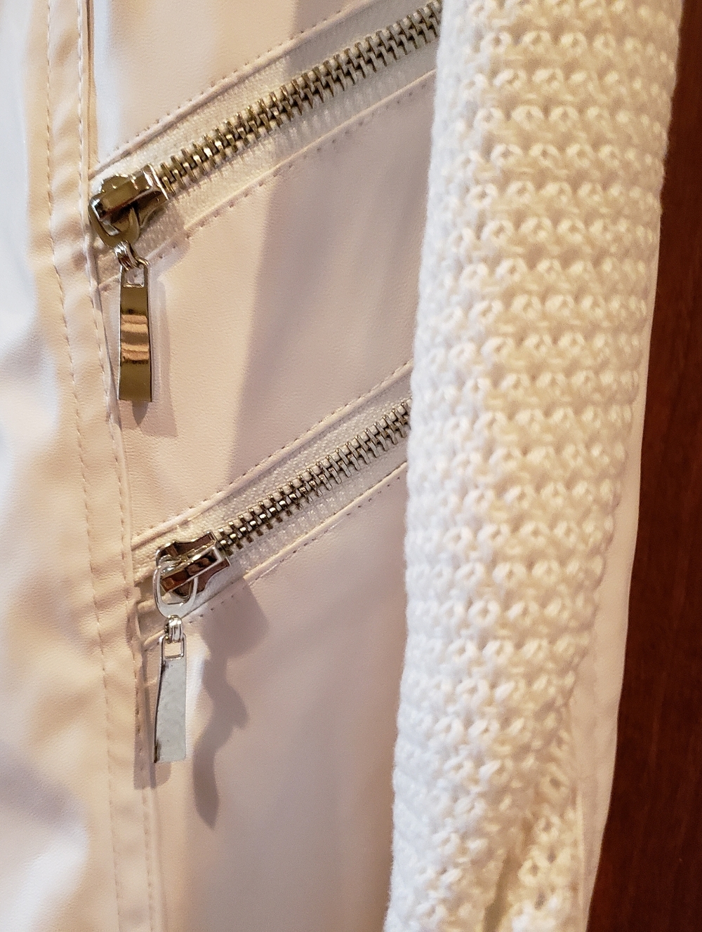 Insight NEW Long Jacket White Vegan Leather Knit Sleeves Women's 12 - Picture 9 of 16
